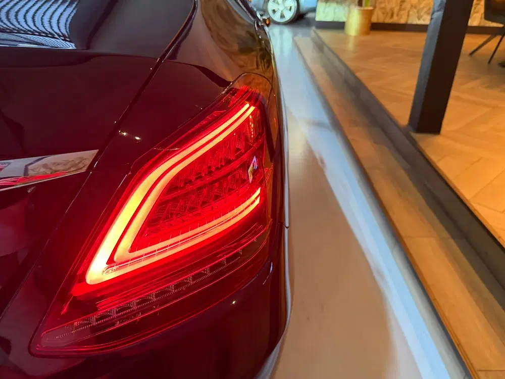 Mercedes-Benz C-Klasse 180 Business Solution uit 2019, foto 19