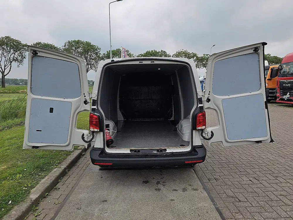 Volkswagen Transporter 2.0 TDI t6.1 150pk l2h1 autm uit 2024, foto 11