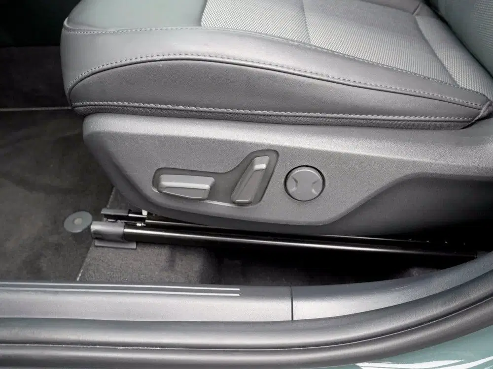 Kia Niro 1.6 GDi PHEV DynamicLine uit 2024, foto 15