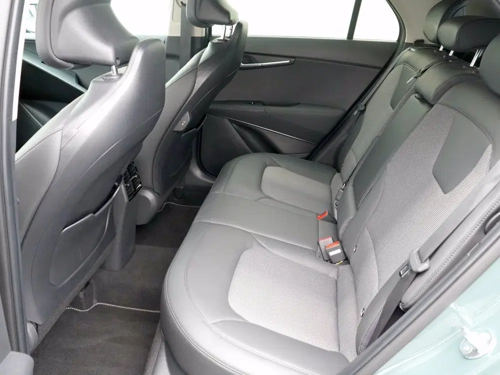 Kia Niro 1.6 GDi PHEV DynamicLine uit 2024, foto 16