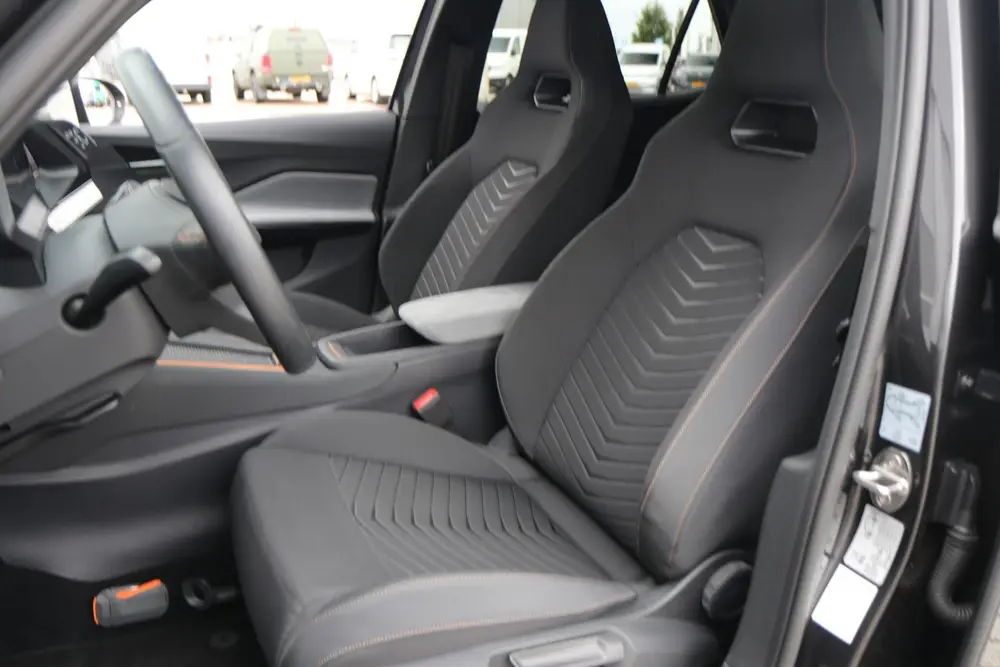 Cupra Born 204pk Business Plus 62 kWh uit 2022, foto 4