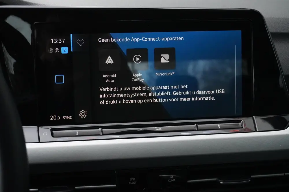 Volkswagen Golf 1.5 TSI Life Business | PANORAMADAK | CARPLA uit 2020, foto 20