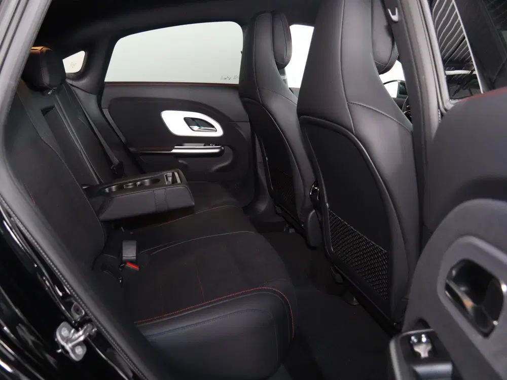 Mercedes-Benz CLA 250+ Launch Edition 85.5 kWh uit 2025, foto 11
