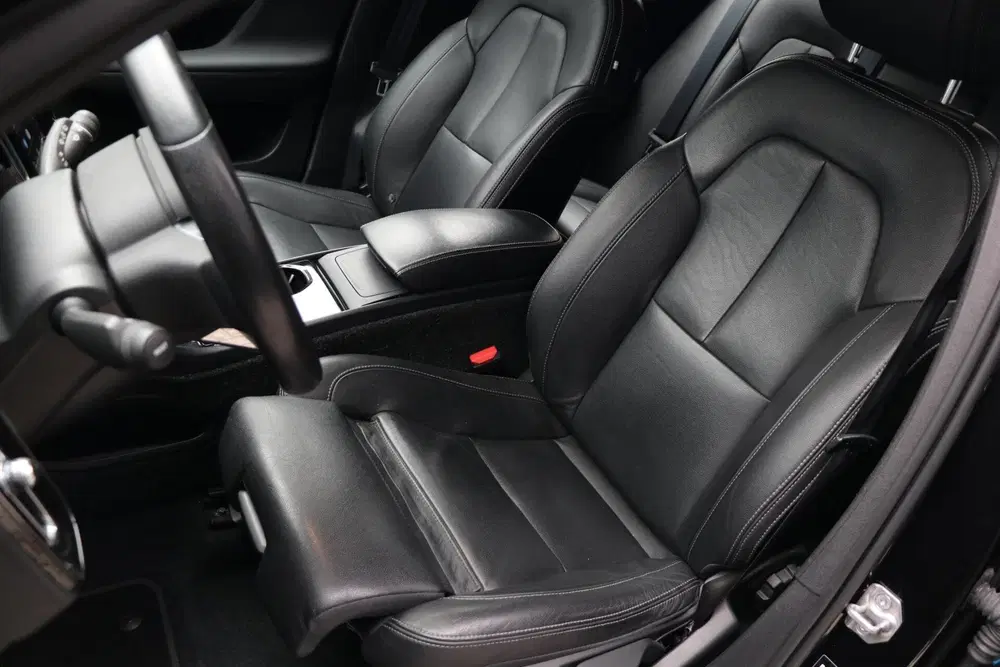 Volvo XC40 Recharge P8 AWD 78kWh uit 2021, foto 13
