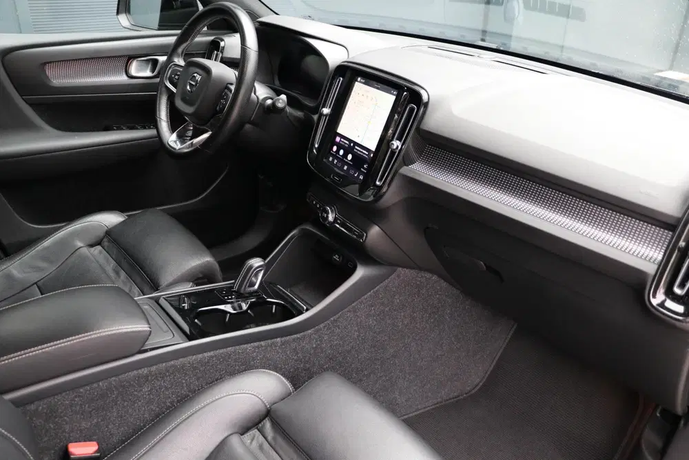 Volvo XC40 Recharge P8 AWD 78kWh uit 2021, foto 20