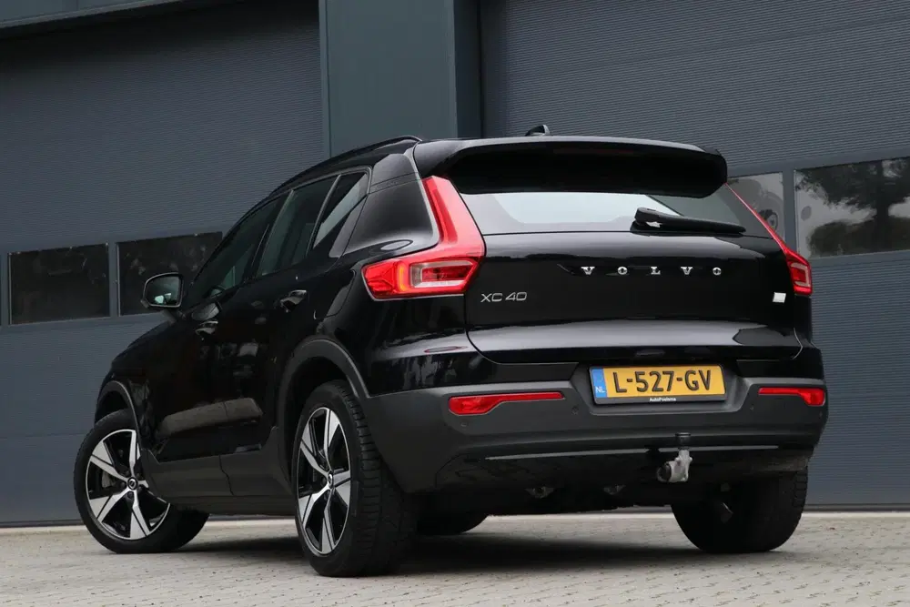 Volvo XC40 Recharge P8 AWD 78kWh uit 2021, foto 3