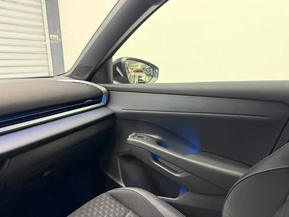 Volkswagen T-Roc 1.5 eTsi R-Line Edition - Nieuwe model - El uit 2026, foto 15