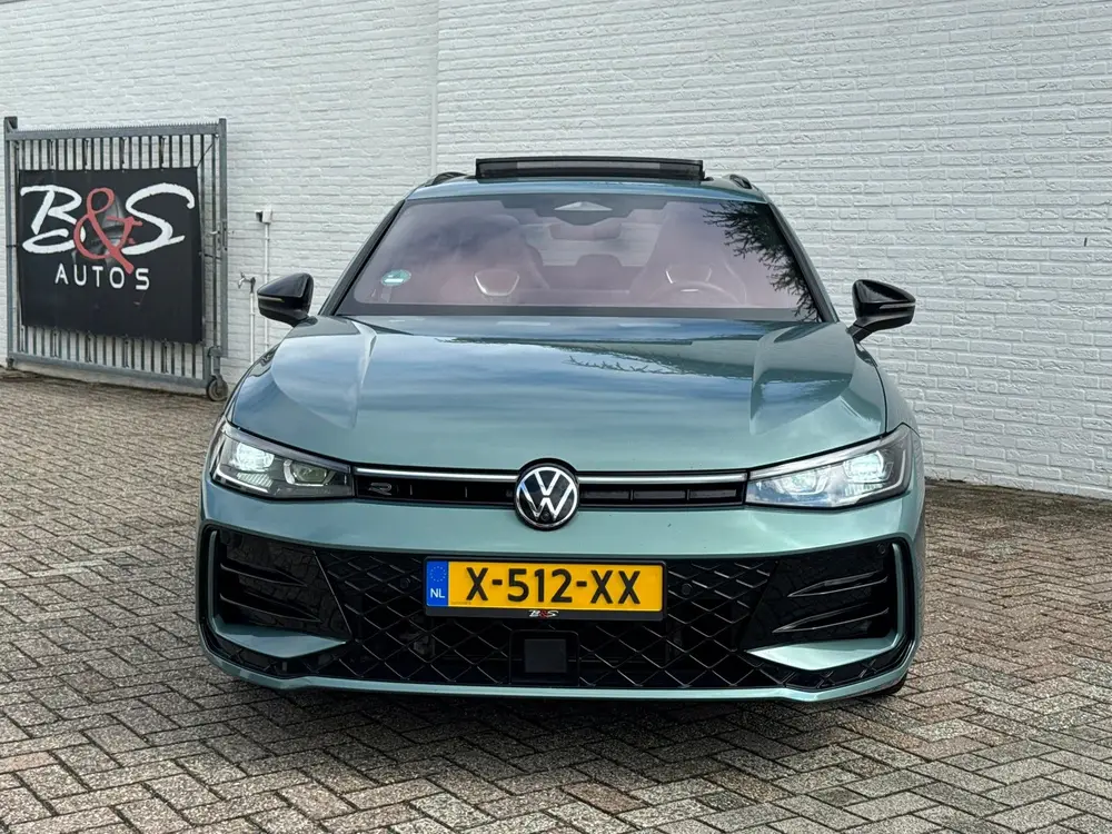 Volkswagen Passat Variant 1.5 eTSI R-Line Panorama Massage s uit 2024, foto 15