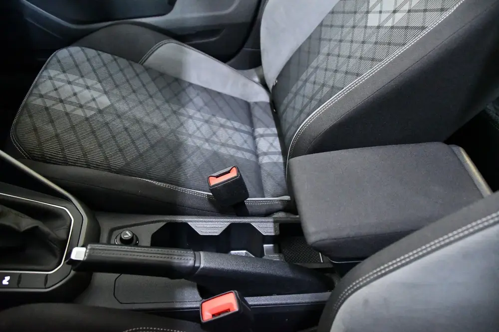 Volkswagen Polo 1.0 TSI R-Line, Pano, Camera, Frontassist uit 2022, foto 16