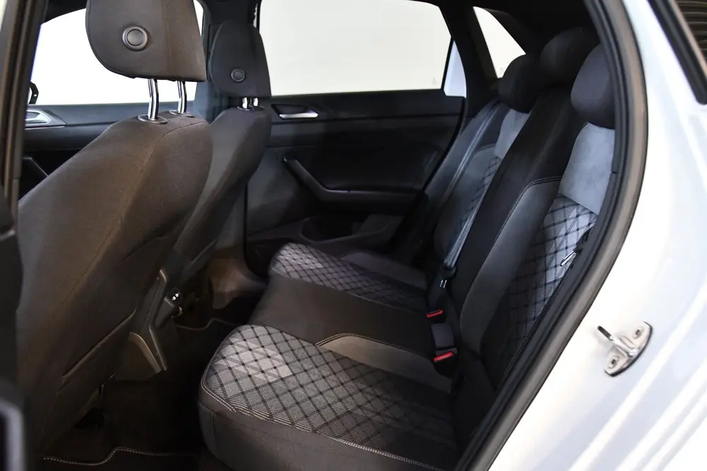 Volkswagen Polo 1.0 TSI R-Line, Pano, Camera, Frontassist uit 2022, foto 6