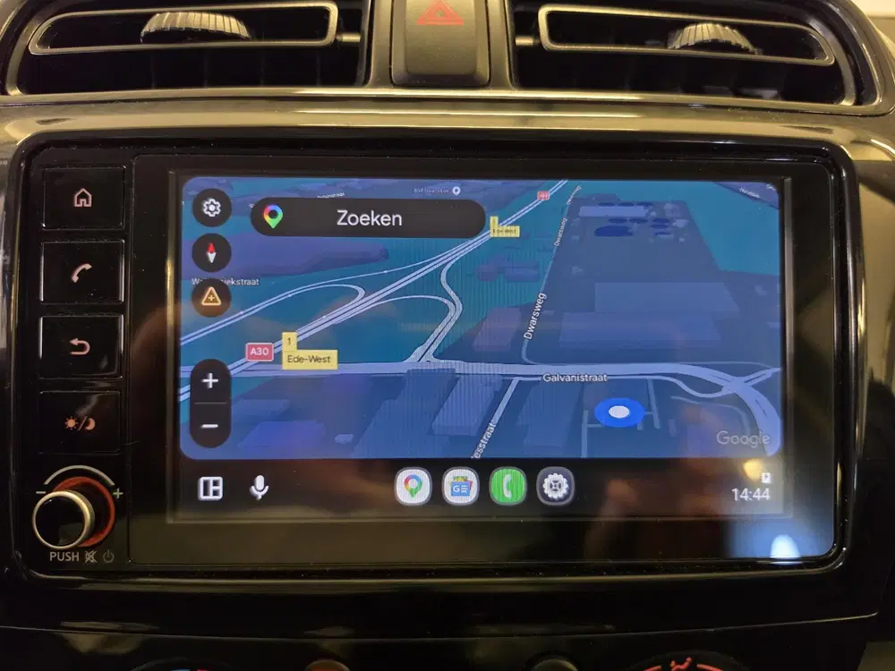 Mitsubishi Space Star 1.2 Connect+ uit 2024, foto 2