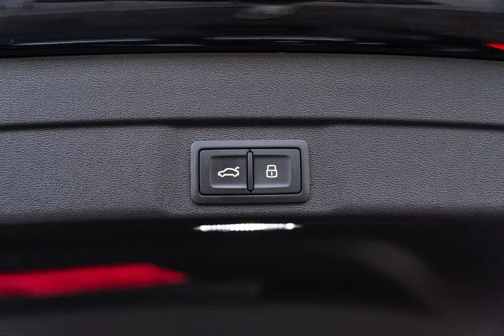 Audi A5 2.0 e-hybrid 299pk quattro Advanced Editio uit 2025, foto 18