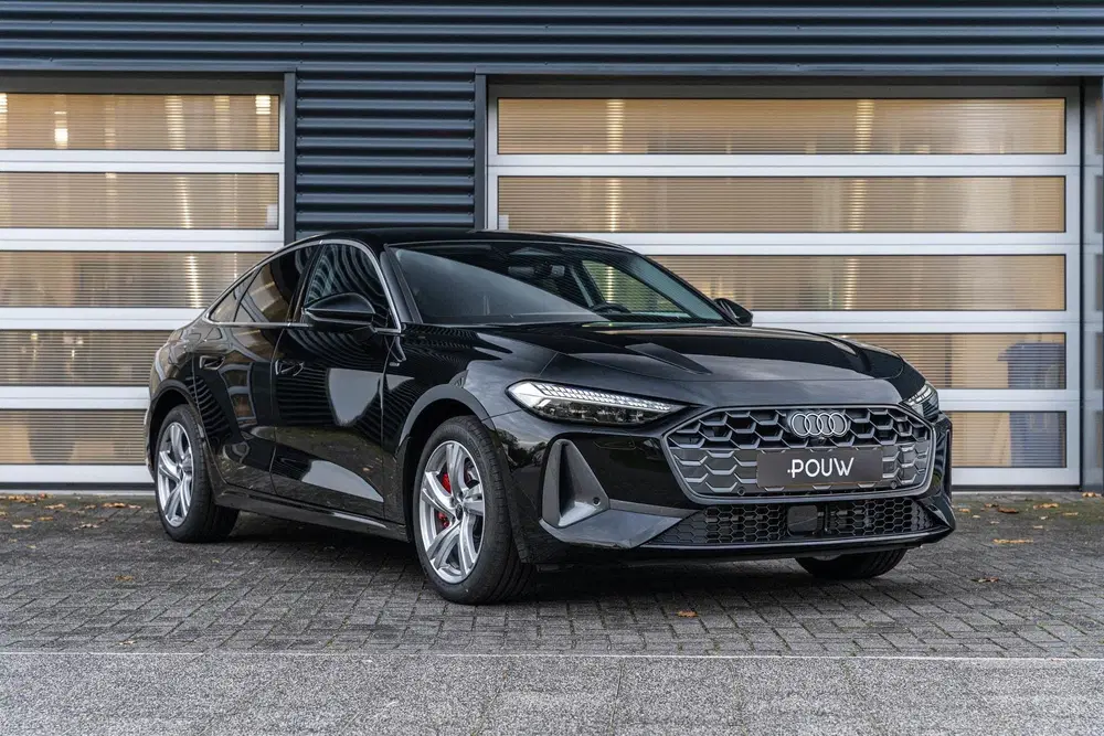 Audi A5 2.0 e-hybrid 299pk quattro Advanced Editio uit 2025, foto 8