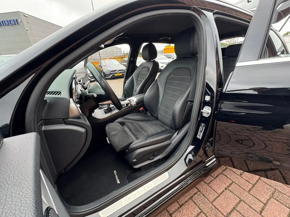 Mercedes-Benz C-Klasse 160 Business Solution AMG uit 2019, foto 19