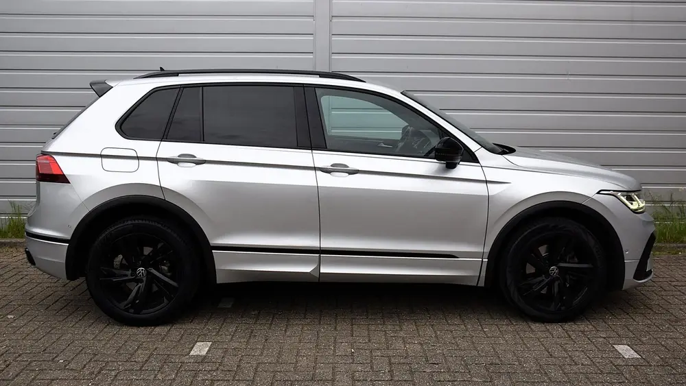 Volkswagen TIGUAN 1.4 TSI eHybrid R-Line Binnen&Buiten+*190D uit 2021, foto 10