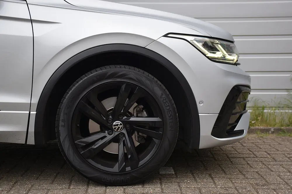 Volkswagen TIGUAN 1.4 TSI eHybrid R-Line Binnen&Buiten+*190D uit 2021, foto 11