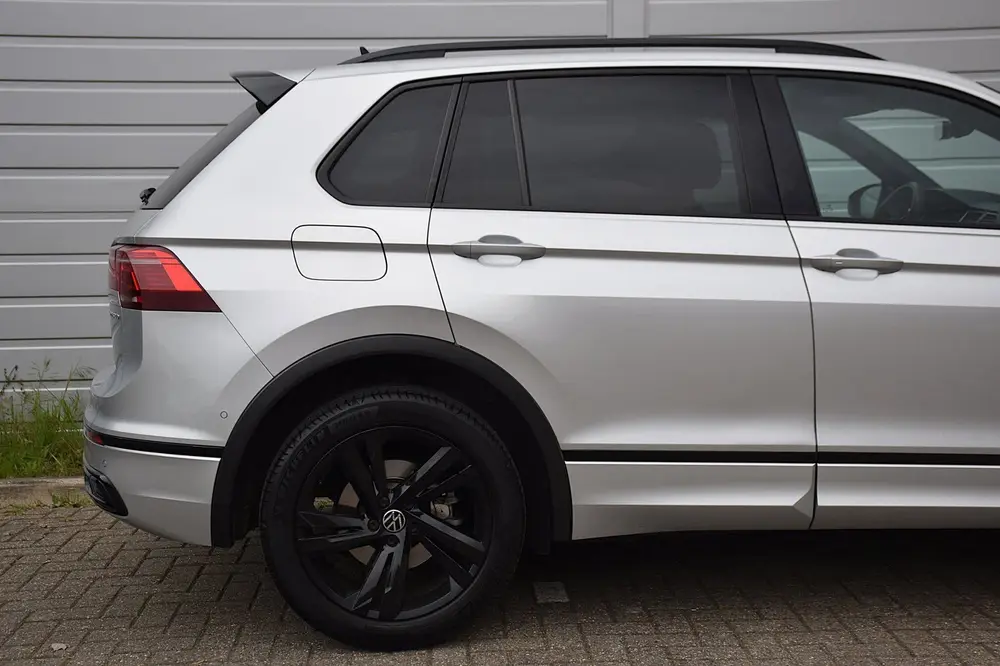Volkswagen TIGUAN 1.4 TSI eHybrid R-Line Binnen&Buiten+*190D uit 2021, foto 12