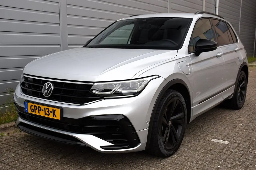 Volkswagen TIGUAN 1.4 TSI eHybrid R-Line Binnen&Buiten+*190D uit 2021, foto 6