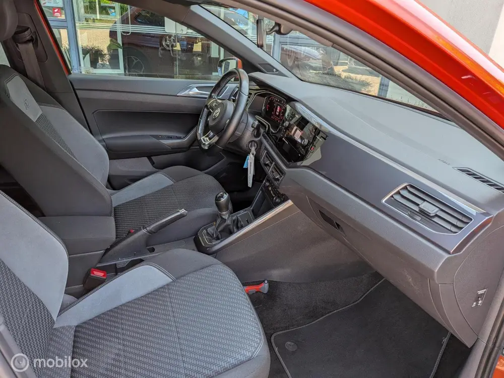 Volkswagen Polo 1.0 TSI Highline Business 2x R-Line LED ETC uit 2020, foto 9