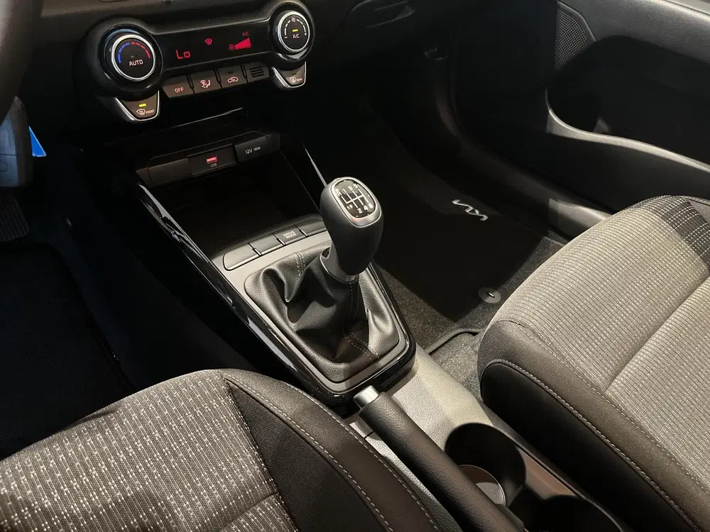 Kia Stonic 1.0 T-GDi MHEV DynamicLine uit 2025, foto 19