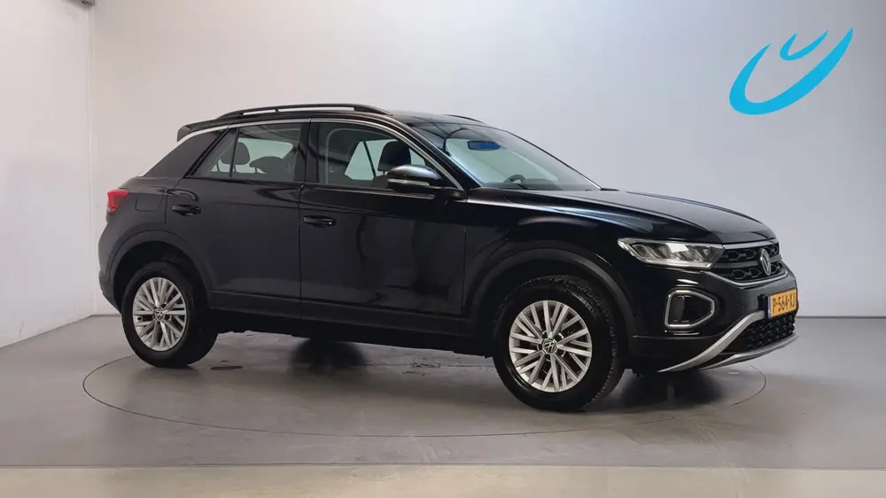 Volkswagen T-Roc 1.5 TSI 150pk DSG Life Business Camera Navi uit 2022