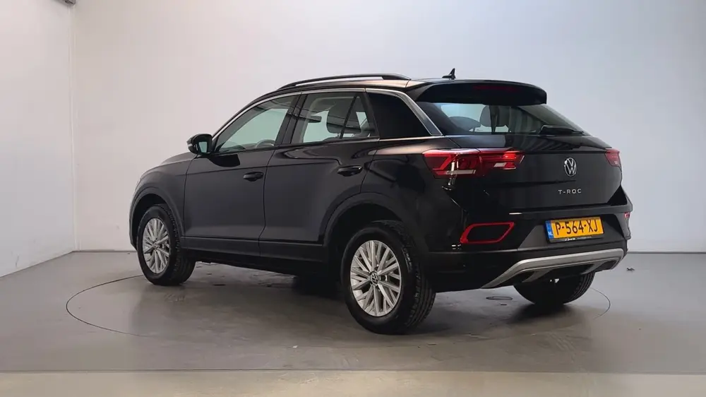 Volkswagen T-Roc 1.5 TSI 150pk DSG Life Business Camera Navi uit 2022, foto 6