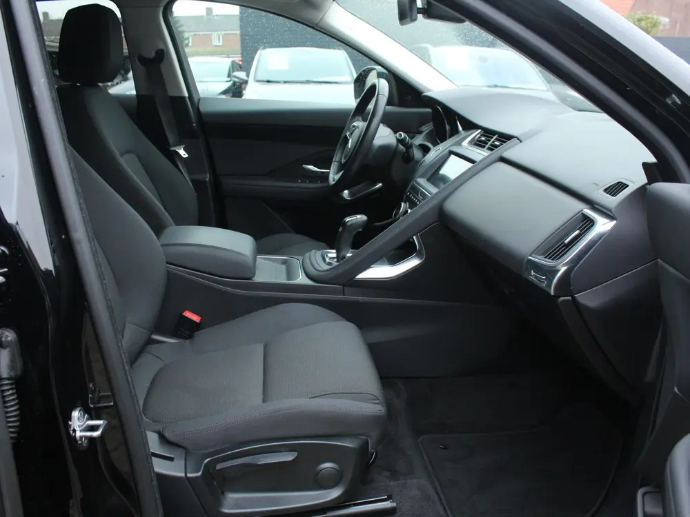 Jaguar E-Pace E-Pace 2.0 Turbo 180PK AWD Automaat R Dynamic-S/20"in uit 2019, foto 11