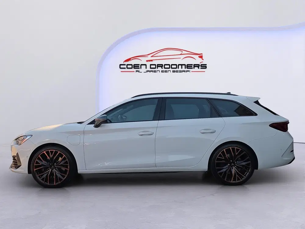 Cupra Leon 1.4 e-Hybrid VZ Copper Edition uit 2022, foto 2