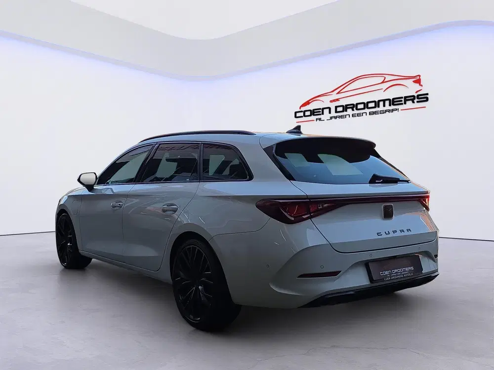 Cupra Leon 1.4 e-Hybrid VZ Copper Edition uit 2022, foto 3