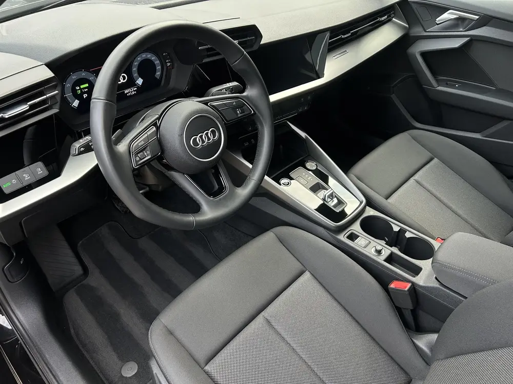 Audi A3 40 TFSI e Edition uit 2022, foto 10