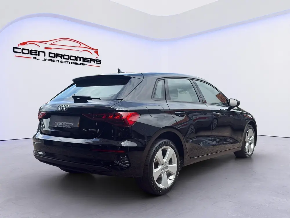 Audi A3 40 TFSI e Edition uit 2022, foto 5
