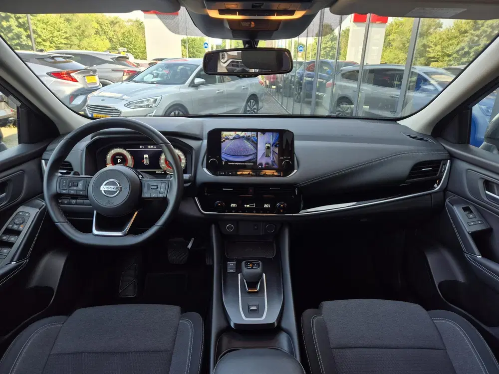 Nissan Qashqai 1.3 MHEV Xtronic Business Design uit 2022, foto 2
