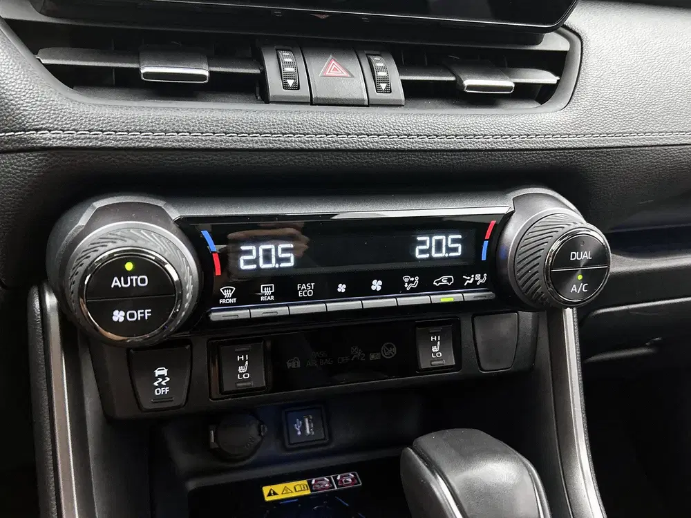 Toyota RAV 4 2.5 Plug-in Hybrid AWD GR SPORT + GR SPORT uit 2025, foto 13