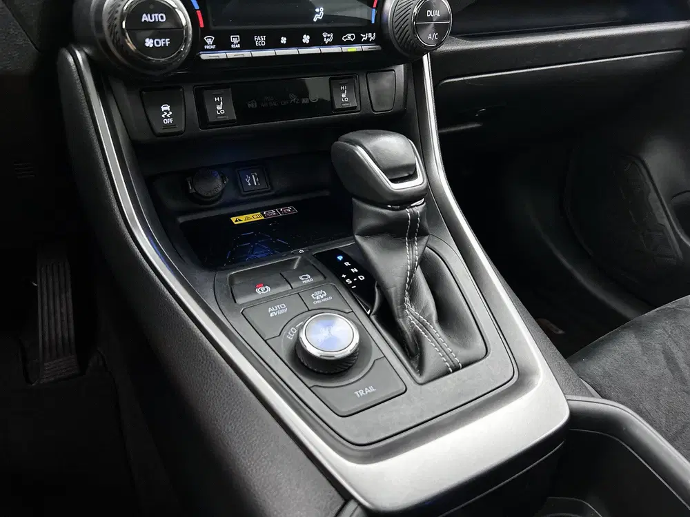 Toyota RAV 4 2.5 Plug-in Hybrid AWD GR SPORT + GR SPORT uit 2025, foto 14
