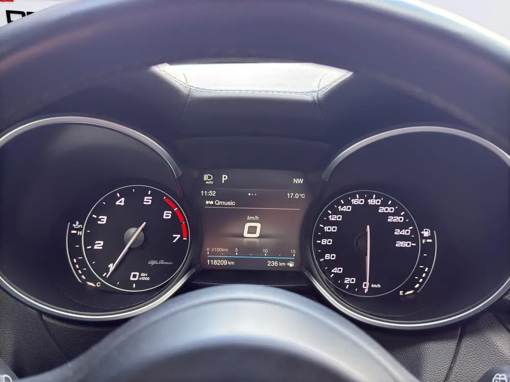 Alfa Romeo Stelvio 2.0 T Q4 AWD B-Tech /Apple Carplay/Camera uit 2020, foto 17