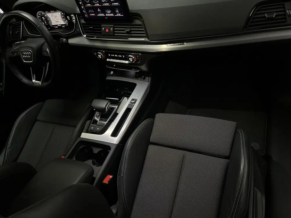 Audi Q5 50 TFSI e quattro 3x S Line uit 2022, foto 12