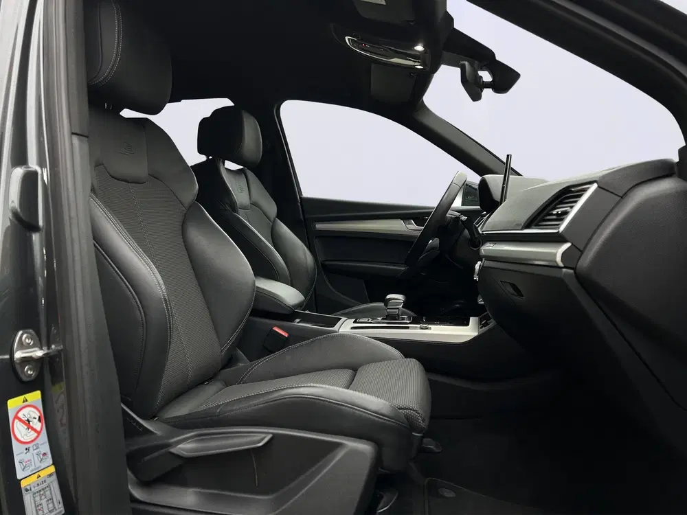 Audi Q5 50 TFSI e quattro 3x S Line uit 2022, foto 13