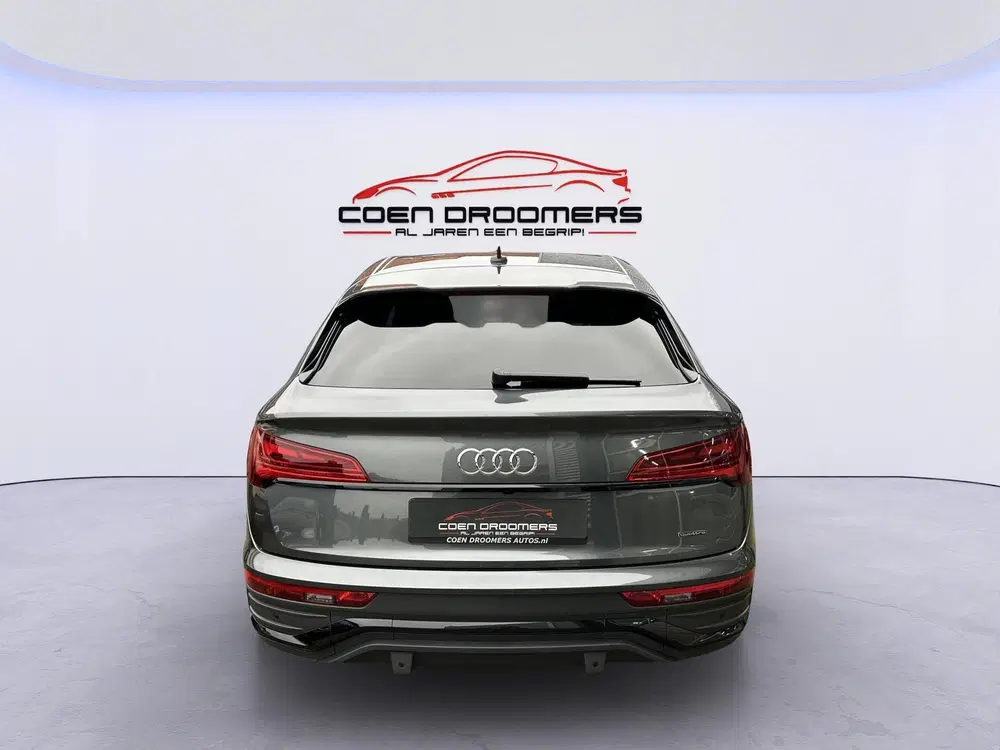Audi Q5 50 TFSI e quattro 3x S Line uit 2022, foto 3