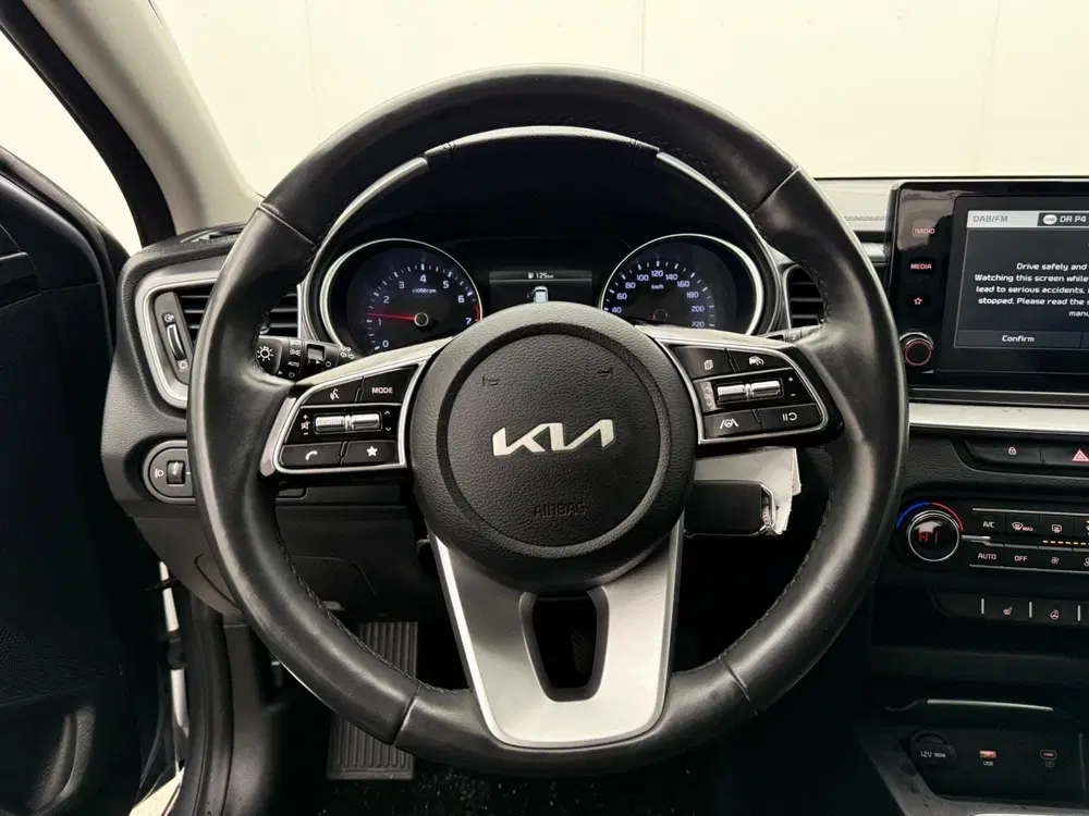 Kia Ceed 1.0 T-GDi DynamicPlusLine uit 2024, foto 16