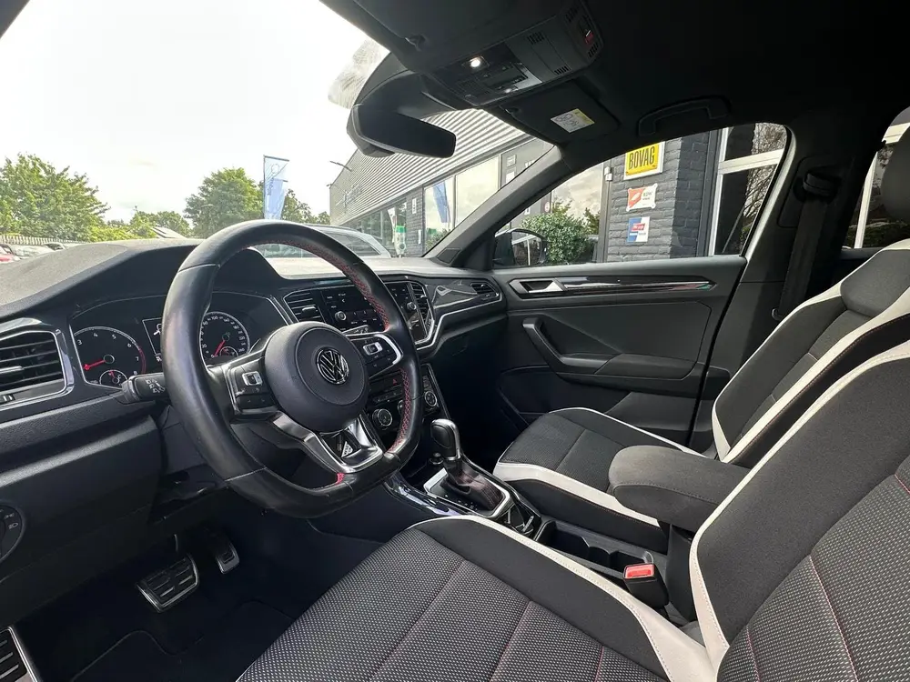 Volkswagen T-Roc 1.5 Sport R-Line, Two-Tone Automaat, Blueto uit 2019, foto 2