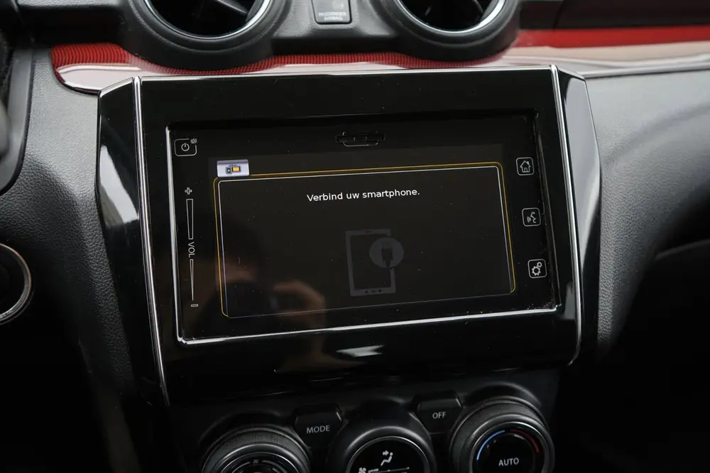 Suzuki Swift 1.4 Sport 140pk, Champion Yellow, ACC, Carplay uit 2019, foto 16