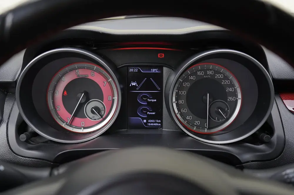 Suzuki Swift 1.4 Sport 140pk, Champion Yellow, ACC, Carplay uit 2019, foto 8