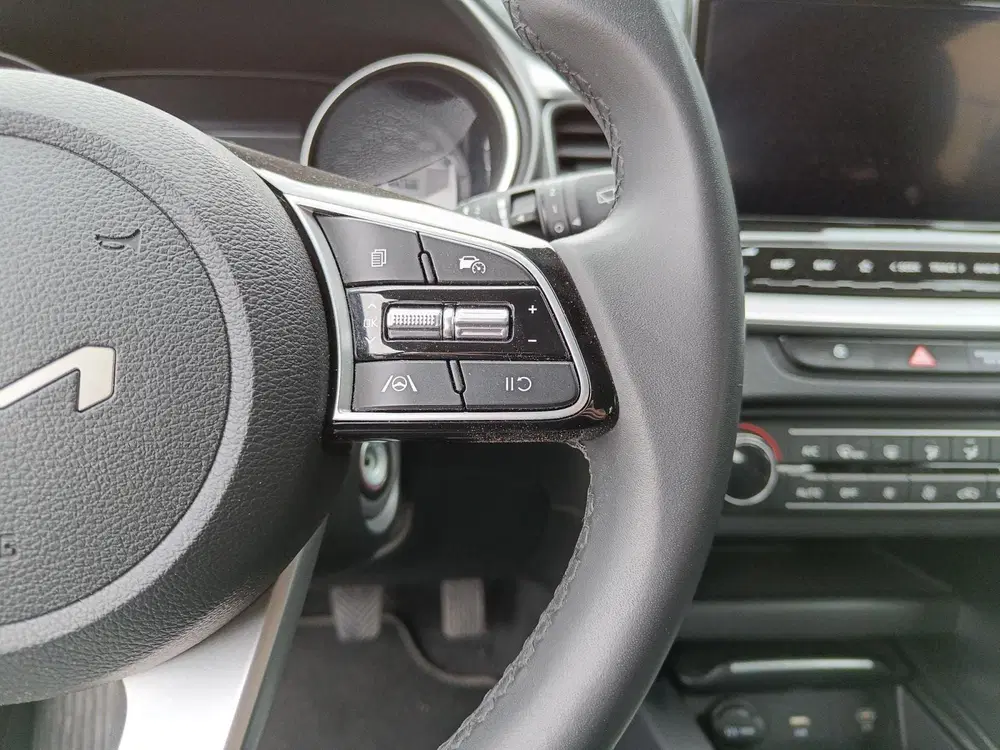 Kia Ceed 1.0 T-GDi DynamicLine uit 2025, foto 16