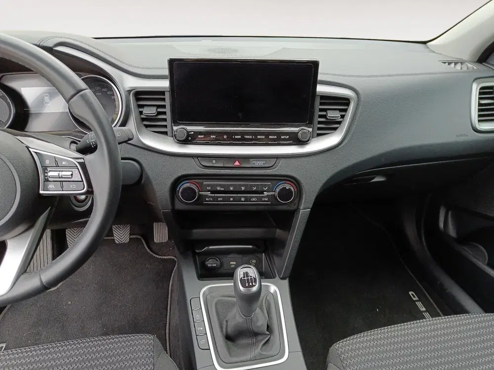 Kia Ceed 1.0 T-GDi DynamicLine uit 2025, foto 18