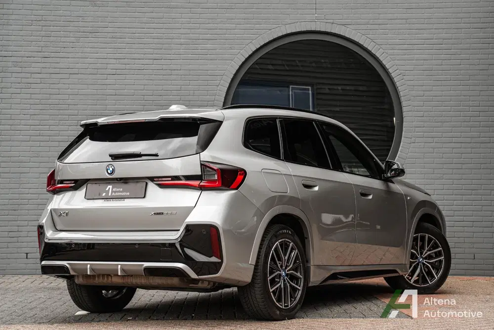 BMW X1 xDrive25e M-sport uit 2023, foto 2
