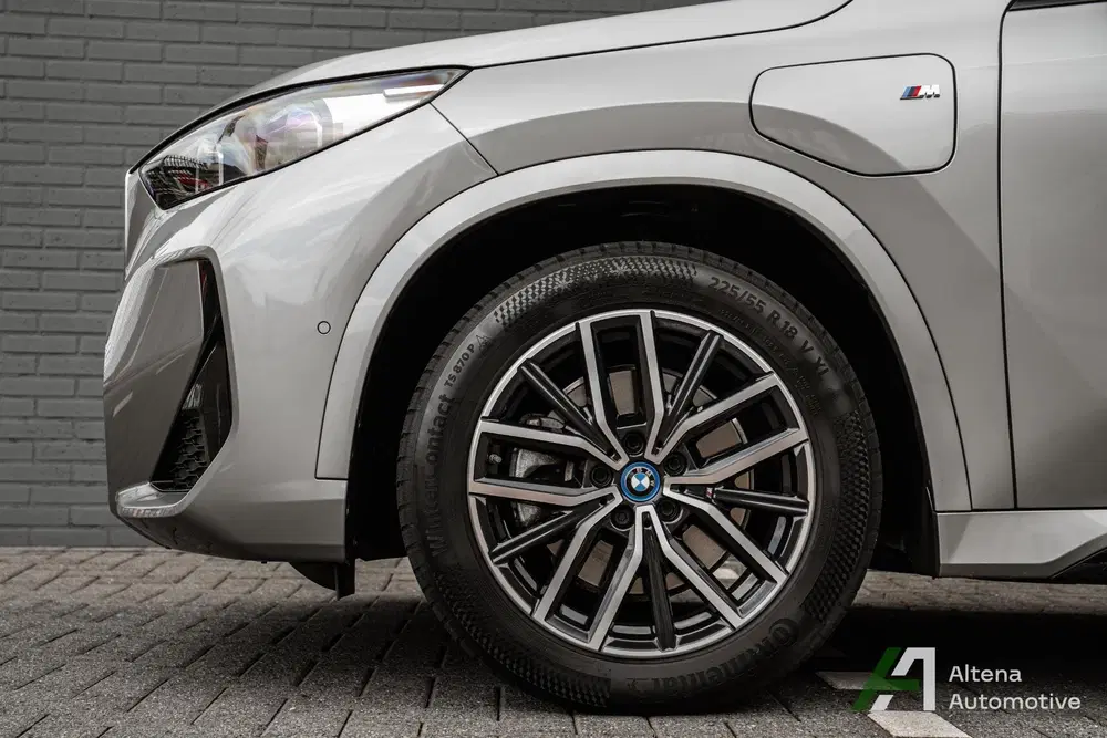 BMW X1 xDrive25e M-sport uit 2023, foto 3
