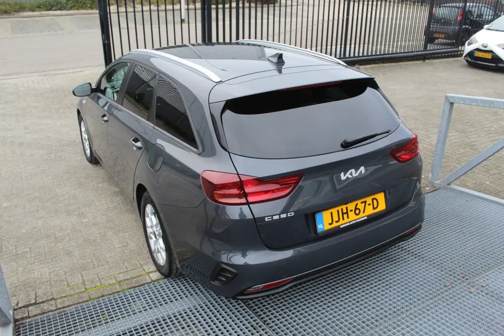 Kia Ceed 1.0 T-GDi DynamicPlusLine Stoelverwarmi uit 2022, foto 4