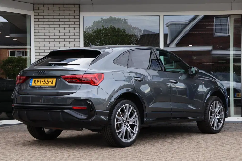 Audi Q3 45 TFSI Hybrid SOH 100%S-Line App-connect uit 2023, foto 11
