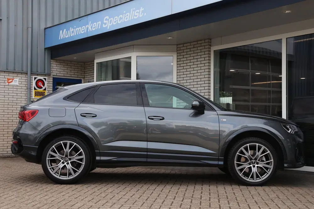 Audi Q3 45 TFSI Hybrid SOH 100%S-Line App-connect uit 2023, foto 12