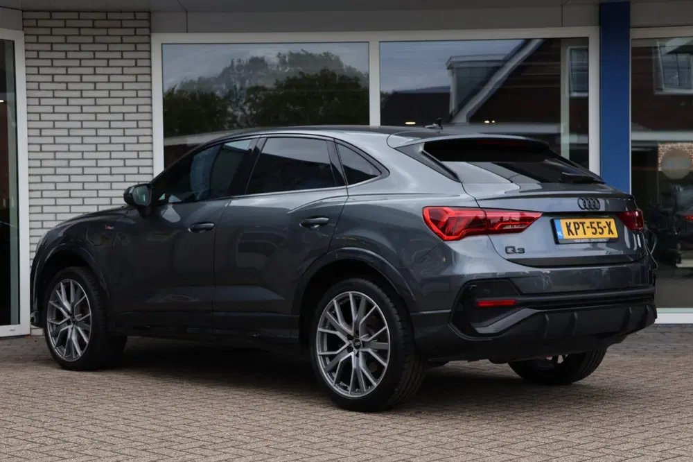 Audi Q3 45 TFSI Hybrid SOH 100%S-Line App-connect uit 2023, foto 14
